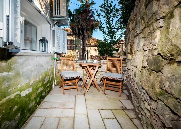 Monte Sea View Residence With Terrace